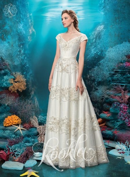Maluho Pagbibihis Wedding Dress na may Pearls