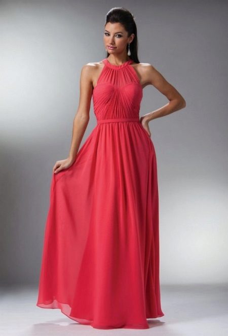 Coral dress na may raspberry shade