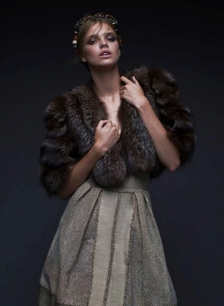Fur Cape para sa isang damit ng gabi