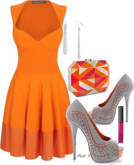Orange damit na may kulay-abo na sapatos