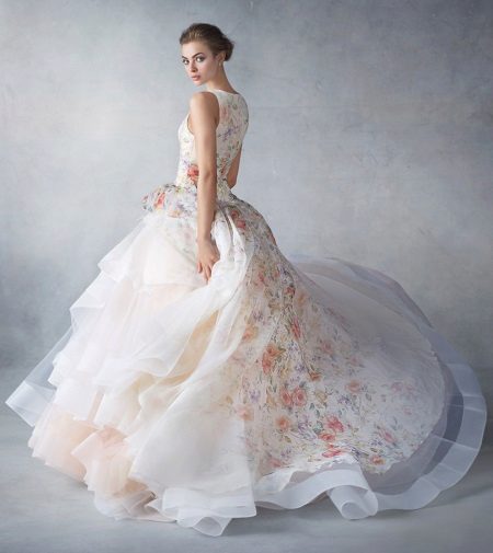 Malambot na organza dress