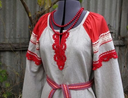 Mga kuwintas sa katutubong damit ng Russian