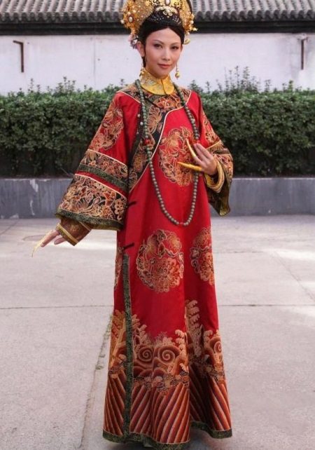 Tradisyonal na damit qipao (damit ng cheongsam)