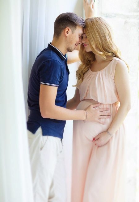 Chiffon dress for photoshoot pregnant