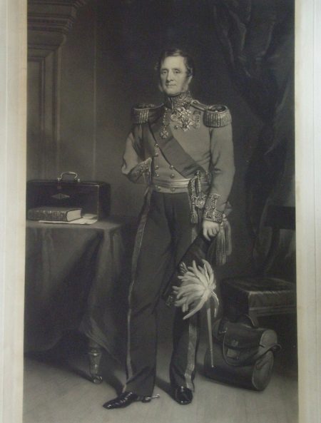 Lord Raglan - uniporme na may manggas raglan