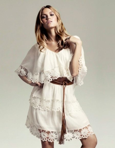 Boho dress na may ruffles