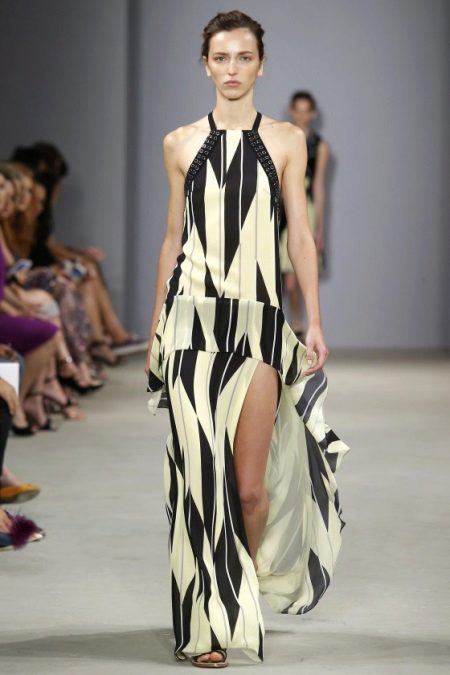 Naka-istilong sutla mahabang damit ng spring-summer 2016 season