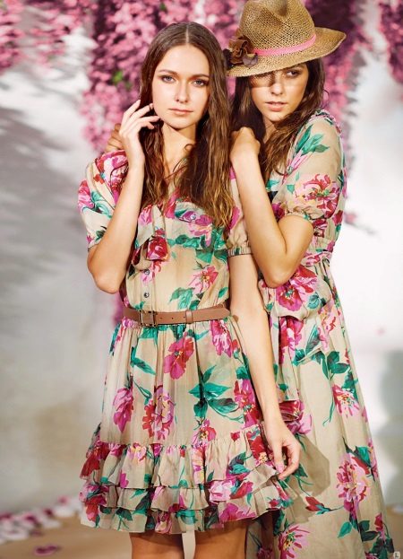 Dress with floral print for teens