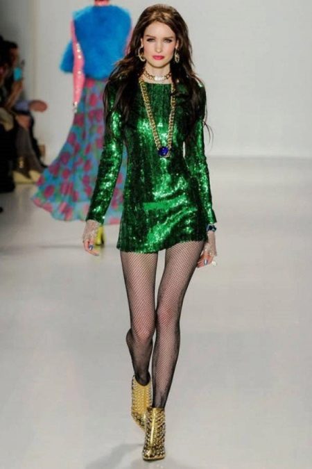 Mga sapatos para sa isang maikling berdeng damit
