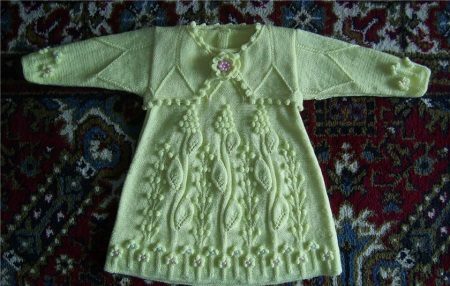 Bolero sa isang niniting dress Grapevine
