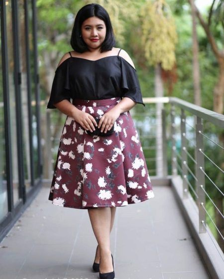 Skirts para sa mga kababaihan na may uri ng figure Apple
