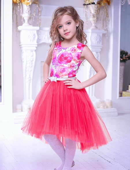 Red Cocktail dress para sa mga batang babae
