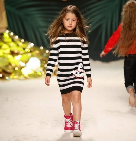 Winter knitted dress for girls